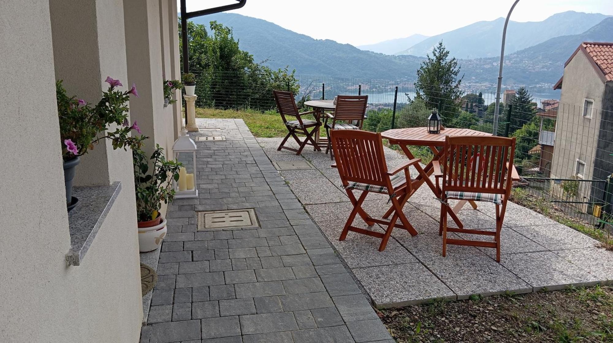La Dimora Dei Due Laghi Bed & Breakfast Calolziocorte Exterior photo